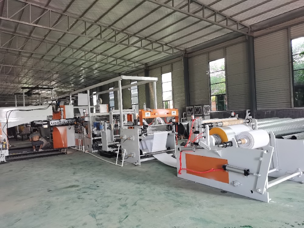 彩印覆膜袋生產車間 彩印覆膜袋生產車間